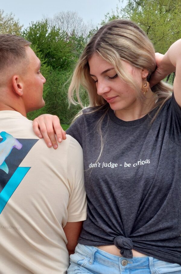 Unisex-T-Shirt Eisbär dunkelgrau - Image 2