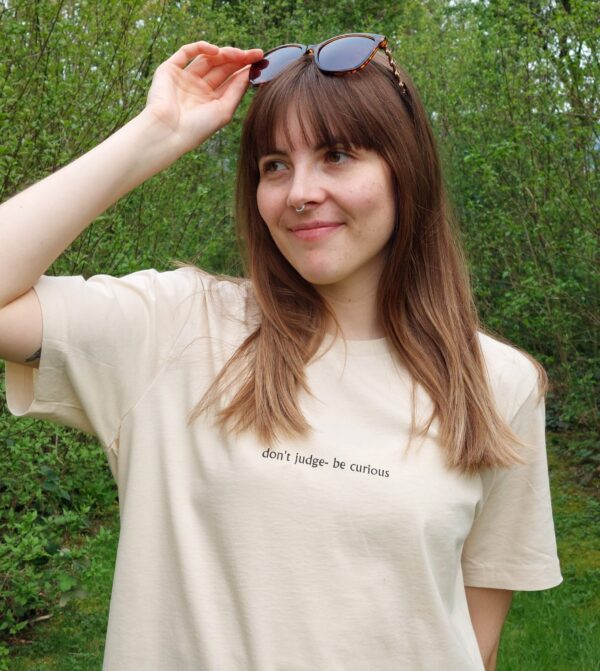 Unisex-Bio-Baumwoll-T-Shirt Hai beige - Image 5